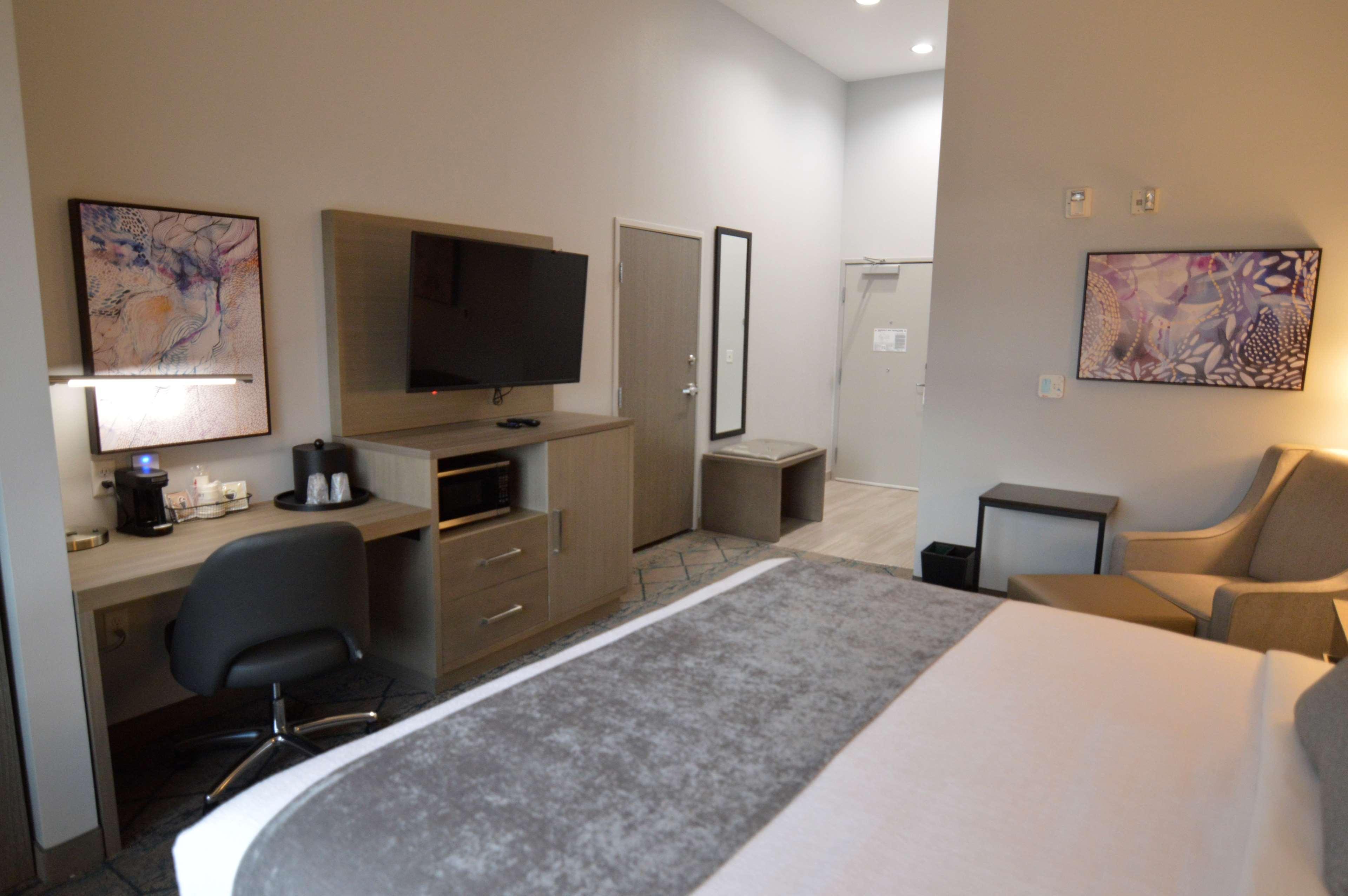 Best Western Plus Executive Residency Oklahoma City I-35 Bagian luar foto